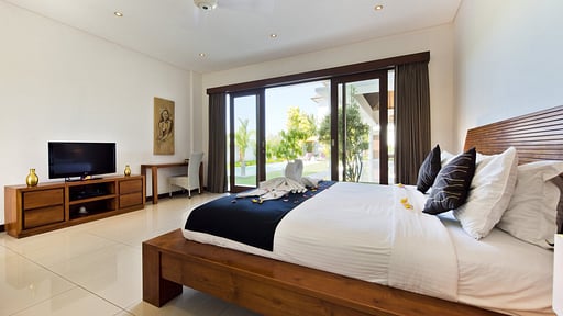 Villa Merayu Bedroom 1