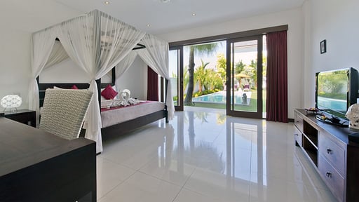 Villa Merayu Bedroom 2