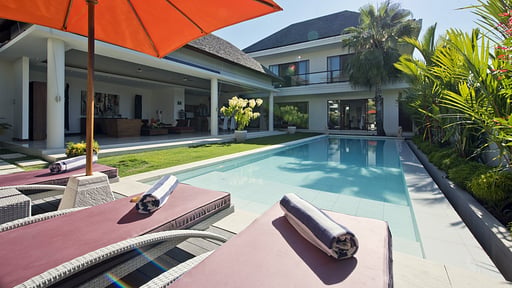 Villa Merayu Swimming pool