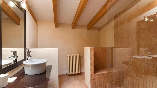 Villa Merciere Bedroom 1