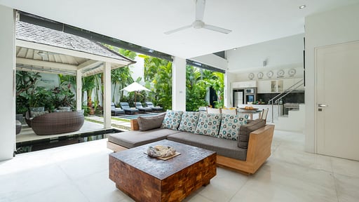 Villa Merta Sari 10 Living room