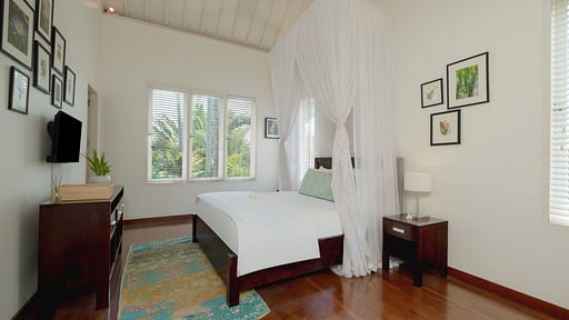 Villa Merta Sari 10 Bedroom 2