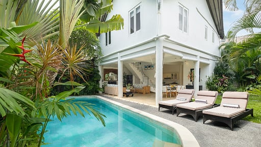 Villa Merta Sari 8 Swimming pool