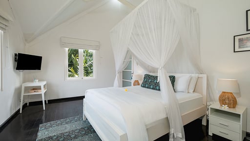 Villa Merta Sari 8 Bedroom 2