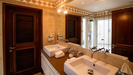 Villa Mes Amis Bedroom 6