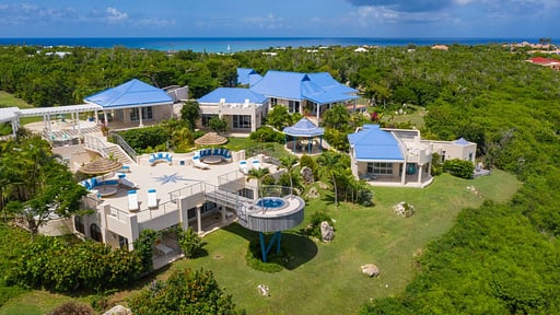 Villa Mes Amis Drone pictures