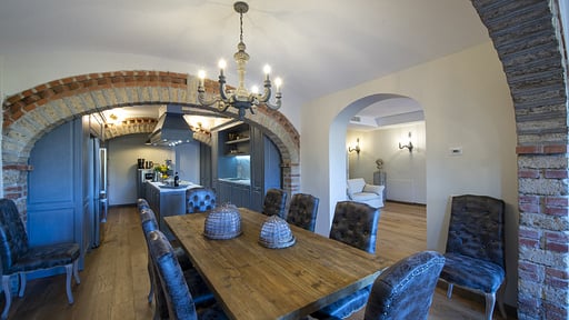 Villa Mia Dining area