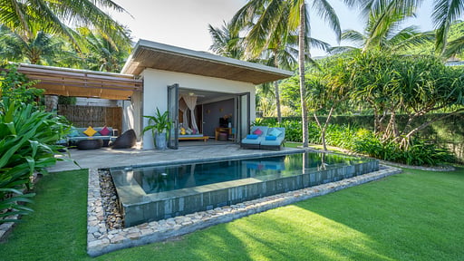 Beachfront Villa Swimming pool