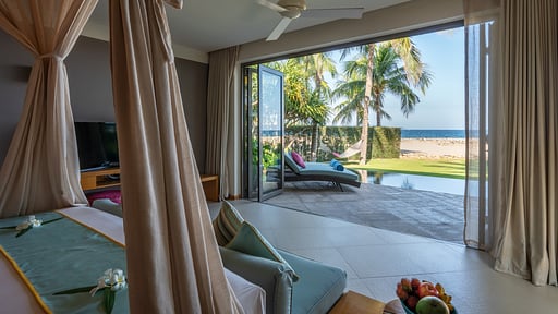 Beachfront Villa Bedroom 