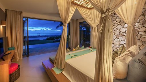 Beachfront Villa Bedroom 