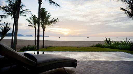 Beachfront Villa Swimming pool
