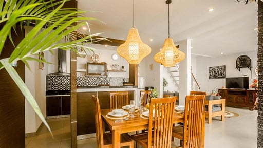 Villa Miamara Dining area