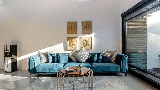 Villa Mile Stone Living room