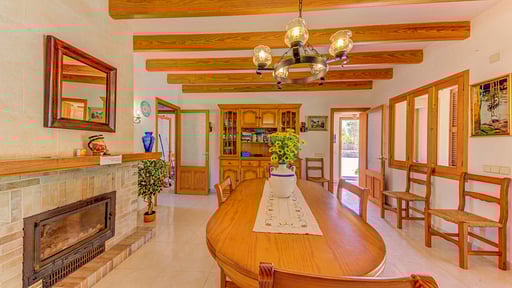 Villa Mimas Dining area