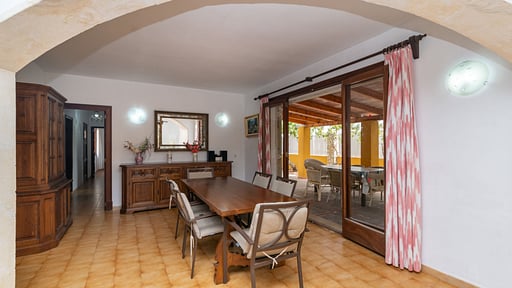 Villa Minerva Dining area