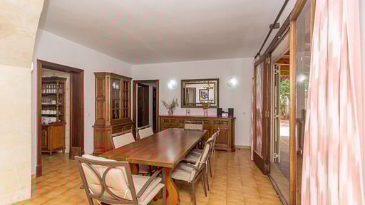 Villa Minerva Dining area