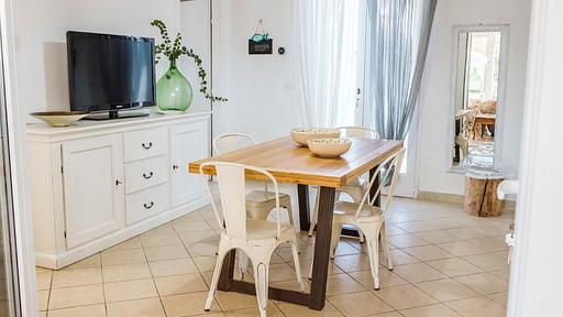 Villa Minni Dining area