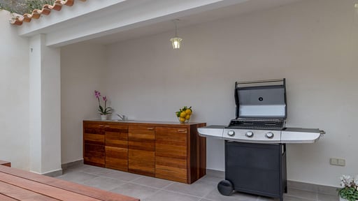 Miquel Santandreu Спортивное оборудование