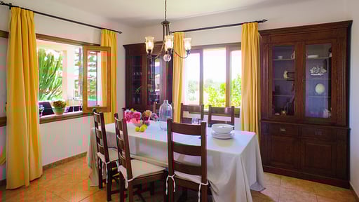 Villa Miquel Tomas Dining area