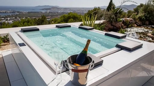 Villa Mirage Ibiza Jacuzzi