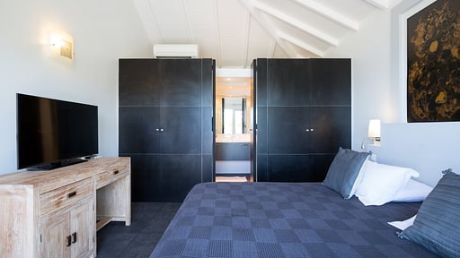 Villa Mirande Bedroom 1