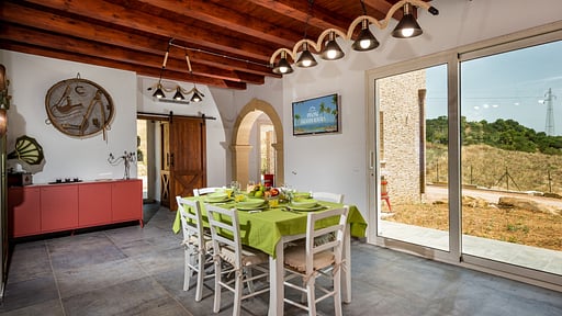 Villa Miro Golfo Dining area