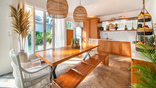 Villa Moana Dining area