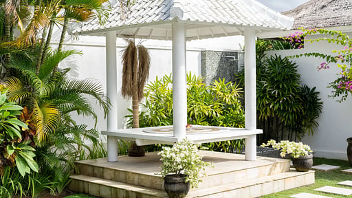 Villa Moana Poe Gazebo