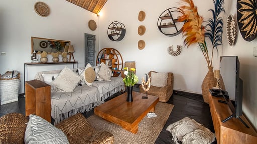 Villa Moana Poe Living room