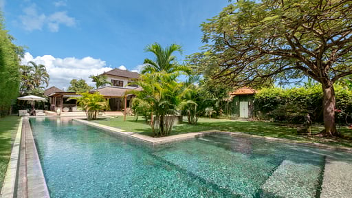 Image 2 of Villa Mogi