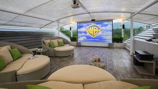 Villa Mojito Rooftop lounge