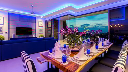 Villa Momo Dining area