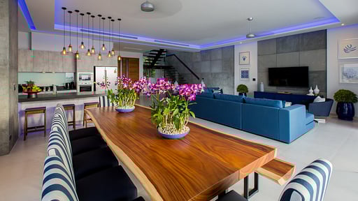 Villa Momo Dining area