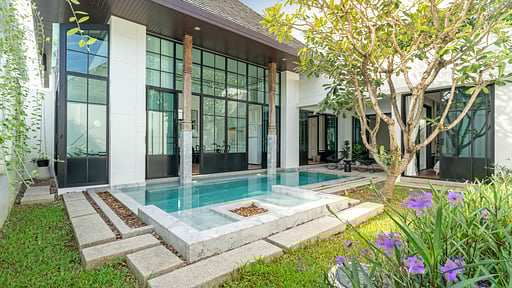 Villa Mono Swimming pool