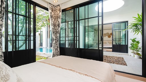 Villa Mono Bedroom 1