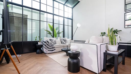 Villa Mono Living room