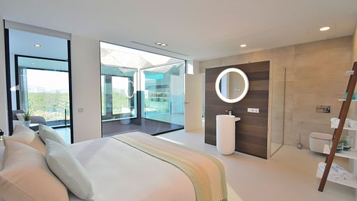 Villa Montblau Bedroom 1