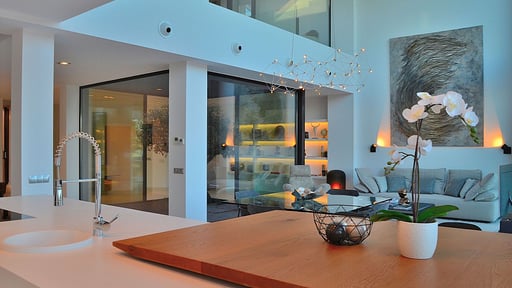 Villa Montblau Dining area