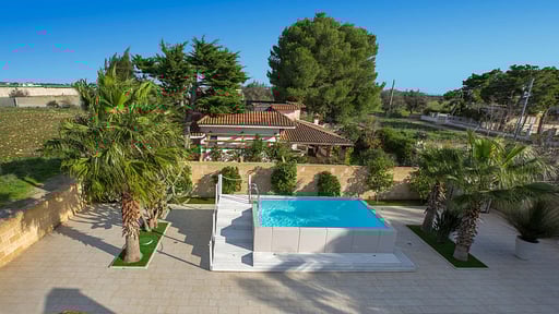 Villa Montecarlo Schwimmbad