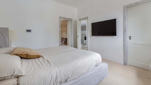 Villa Montecarlo Schlafzimmer 1