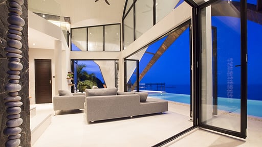 Villa Moonshadow Living room