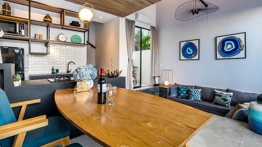 Villa Mr & Mrs W Pererenan Dining area