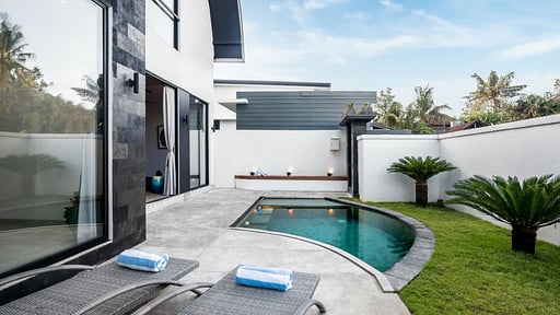 Villa Mr & Mrs W Pererenan Swimming pool
