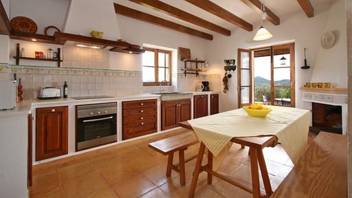 Villa Muntalegre Cuisine