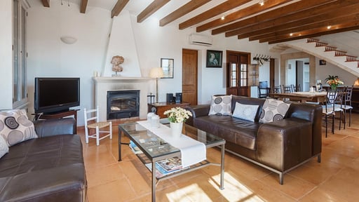 Villa Muntalegre Salon