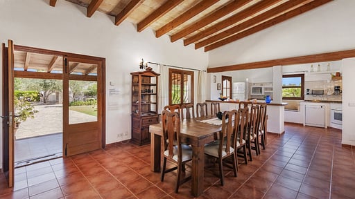 Villa Can Pedro Dining area