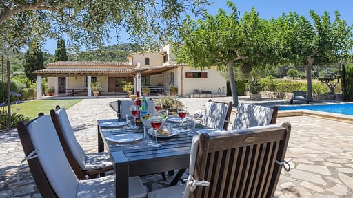 Villa Can Pedro Dining area