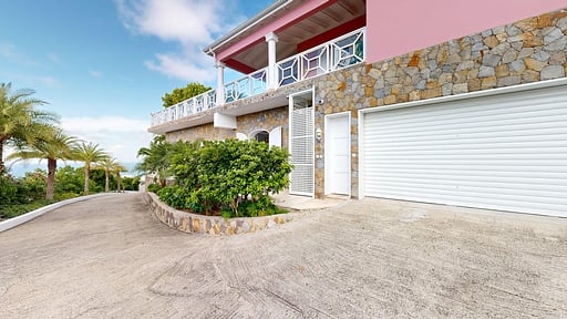 Villa Mustique Parking areas