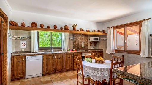 Villa na Sureda Cuisine