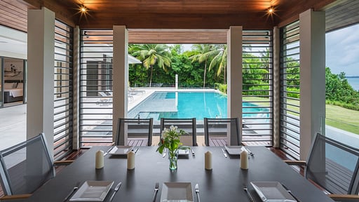 Villa Naam Sawan Dining area